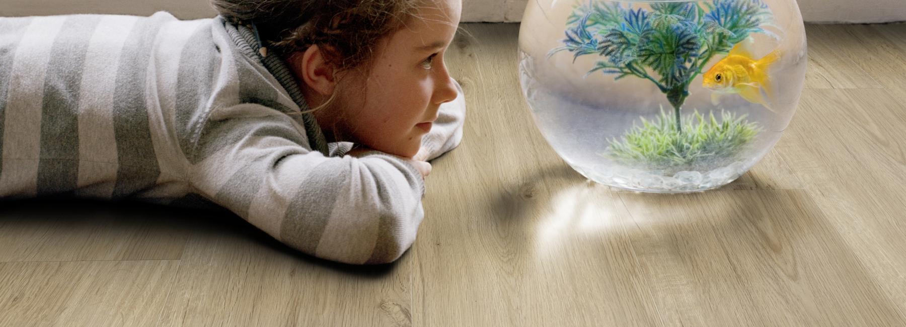 columbia_taupe_petite_fille